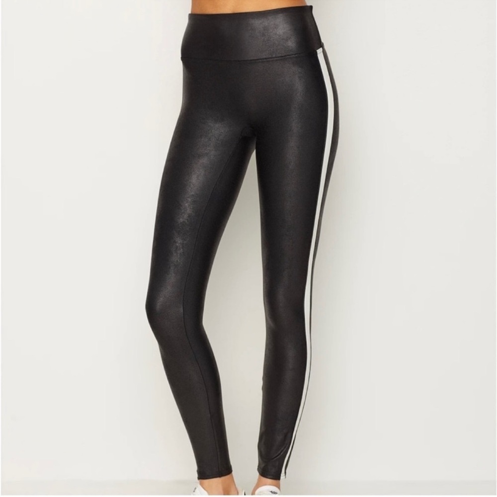 Spanx Side Stripe Faux Leather Leggings XS in very black - Picture 5 of 12